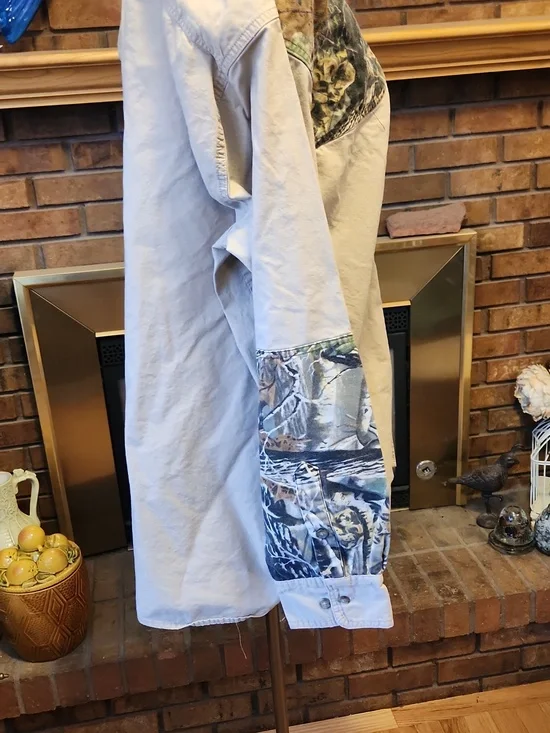 Cabela's Tan Camo Accent Button Down Collar Shirt Size XL Tall Hunting Outdoors - Picture 5 of 10